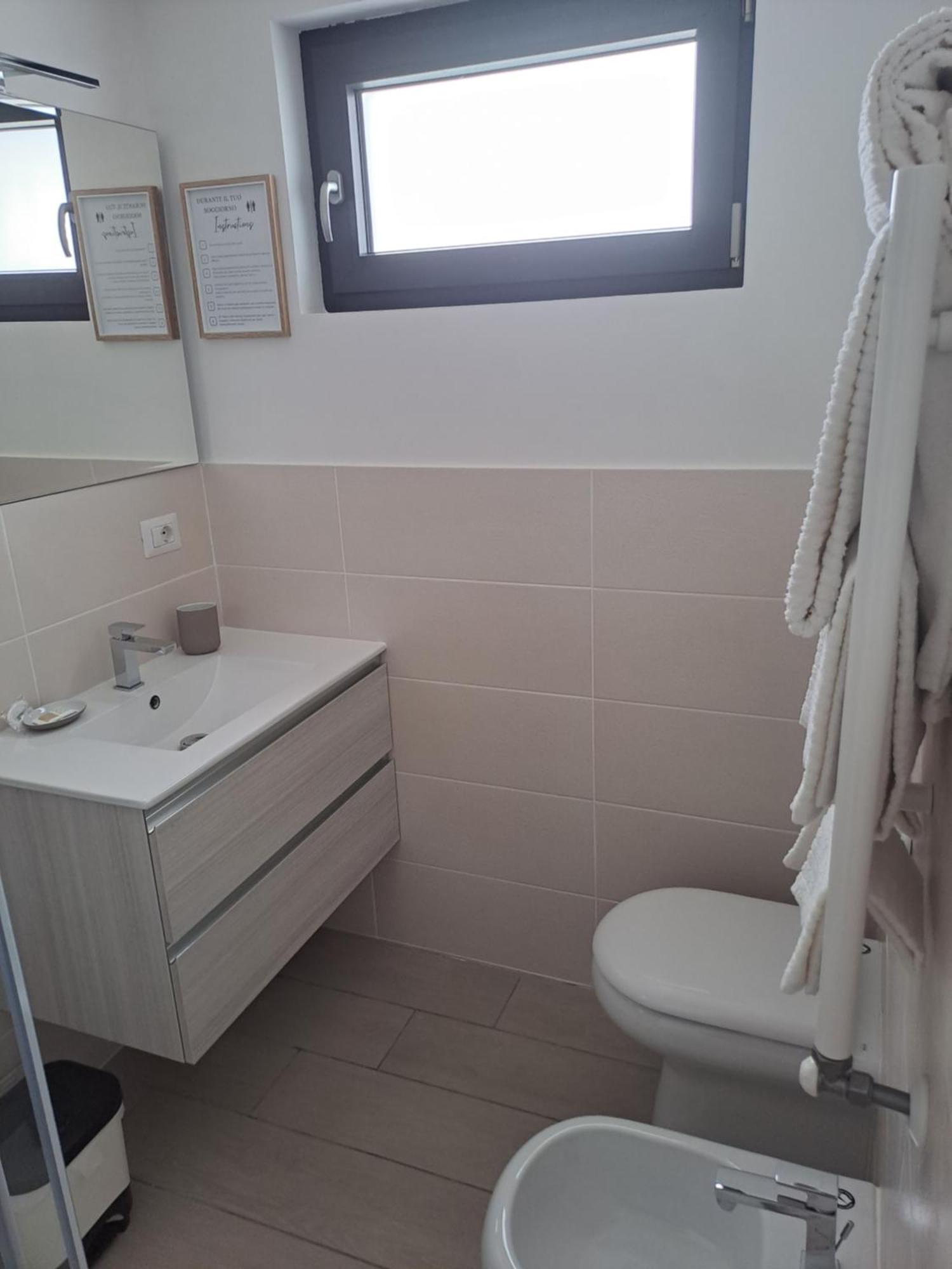 Fiumicino Airport Sunflower Room מראה חיצוני תמונה